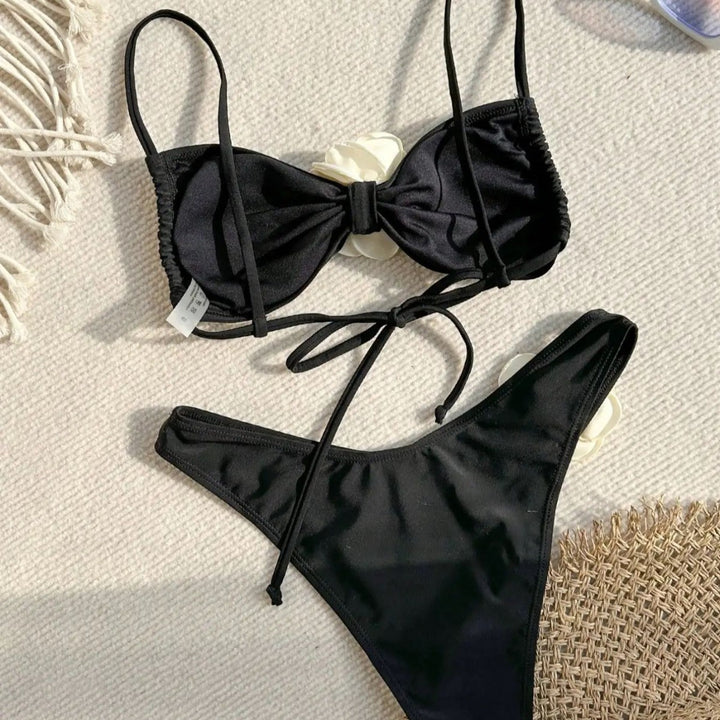 Damen Bandeau-Bikini mit floralen Akzenten Echo Archiv