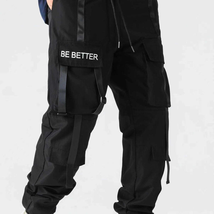 Herren Utility-Cargohose im Joggerstil mit Multifachtaschen, Ziergurten & Kordelbund Echo Archiv
