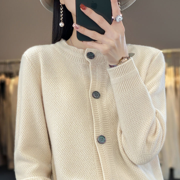 Damen Strukturierter Feinstrick-Cardigan mit kaschmirähnlicher Haptik, durchgehender Knopfleiste und kastiger Oversize‑Passform Echoarchiv