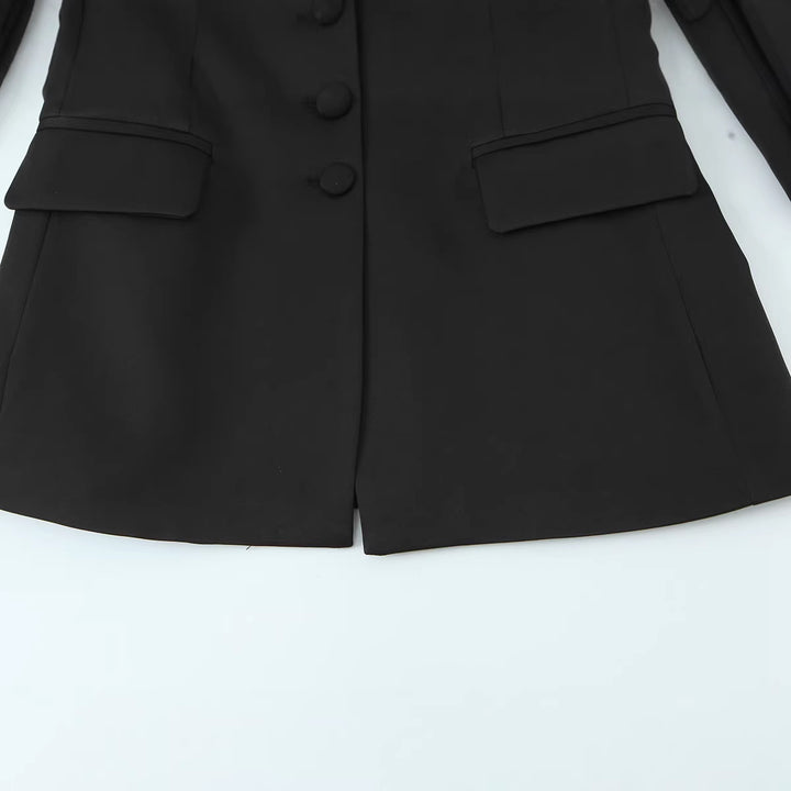 Damen Taillierter Blazer mit bezogenen Knöpfen und Pattentaschen Echo Archiv