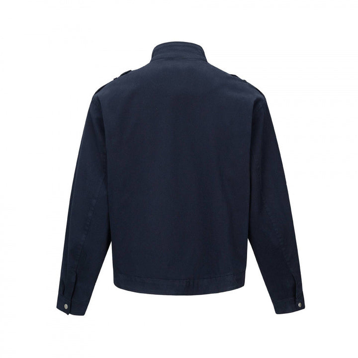 Herren Kurz geschnittene Field‑Jacke aus Baumwoll‑Canvas mit Stehkragen, Schulterklappen und verstellbaren Pattentaschen Echo Archiv