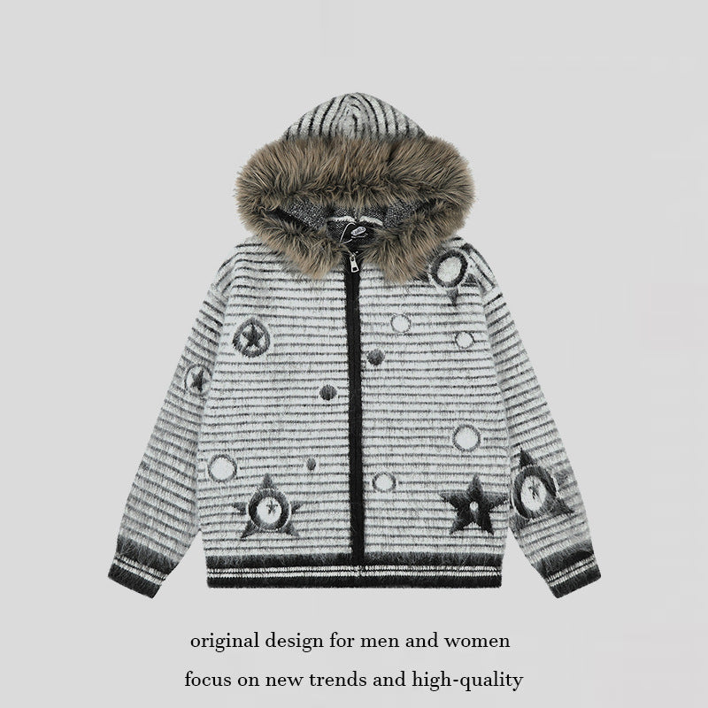 Damen Kapuzen-Strickjacke mit Fellbesatz, gestreifter Mohair‑Optik und Sternapplikationen Echoarchiv