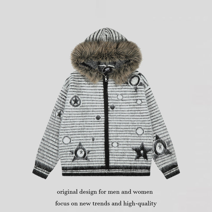 Damen Kapuzen-Strickjacke mit Fellbesatz, gestreifter Mohair‑Optik und Sternapplikationen Echoarchiv