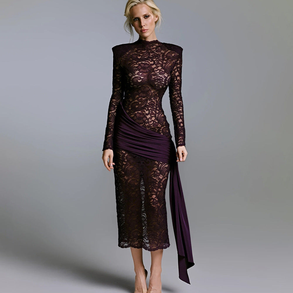 Damen Elegantes langärmliges Spitzenkleid mit seitlichem Raffungseffekt Echo Archiv
