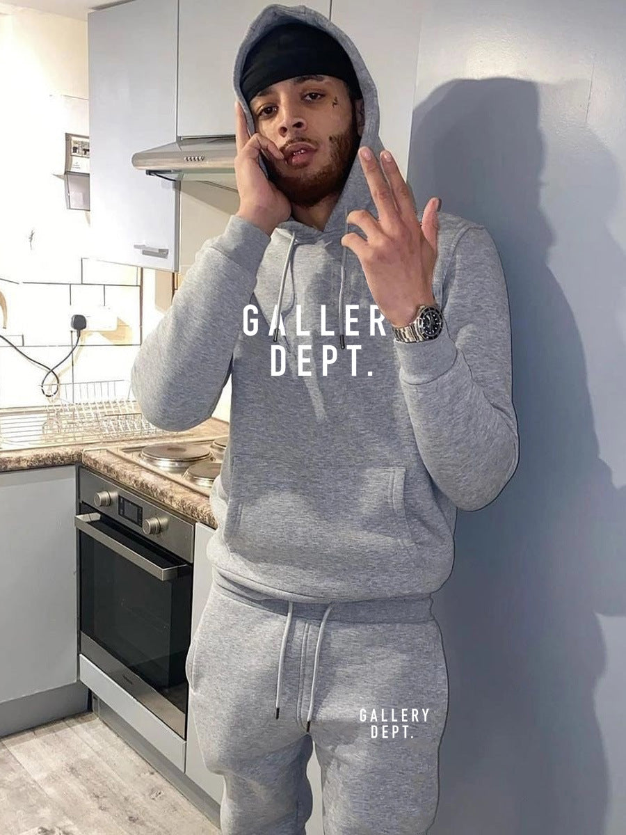 Herren Sweatshirt und Jogginghose Set mit modernem Logo Echoarchiv