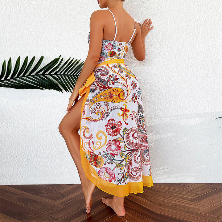 Damen Bademode mit floralem Muster und transparenter Sarong-Hülle Echo Archiv