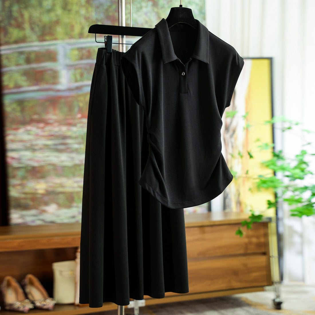 Damen Elegantes Set aus Poloshirt und Midikleid Echoarchiv
