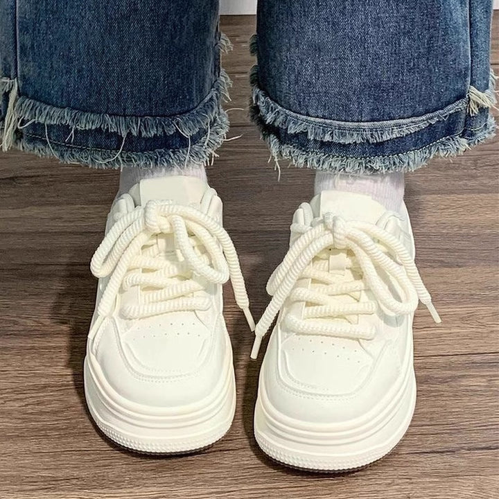 Damen Komfortable Plateau-Sneaker mit trendigem Design und dicker Sohle Echo Archiv