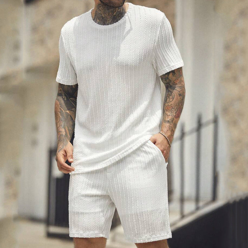 Herren Sommerliches Freizeit-Set mit strukturiertem T-Shirt und Shorts Echoarchiv