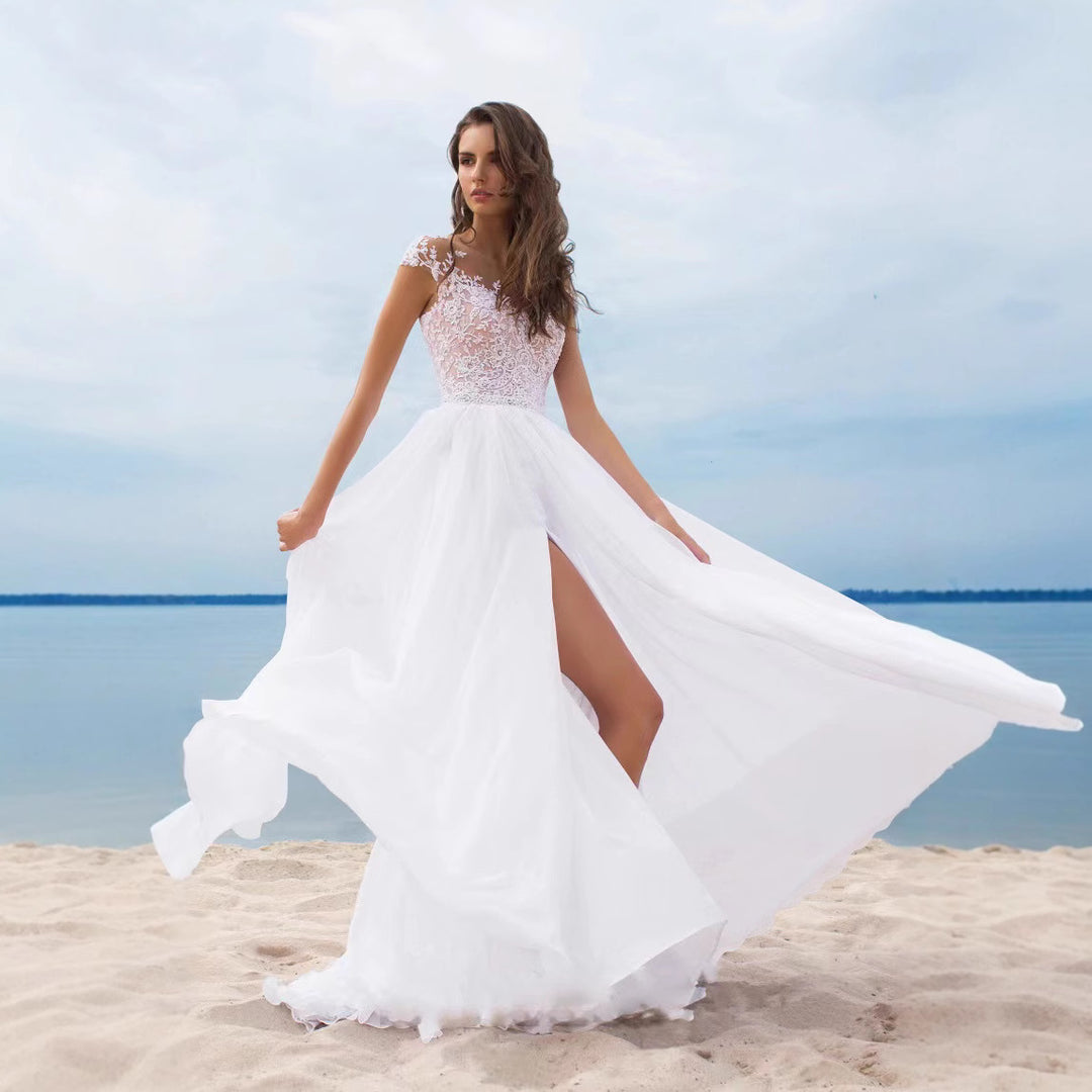 Damen Hochzeitskleid mit elegantem Spitzenoberteil und schwingendem Rock Echo Archiv