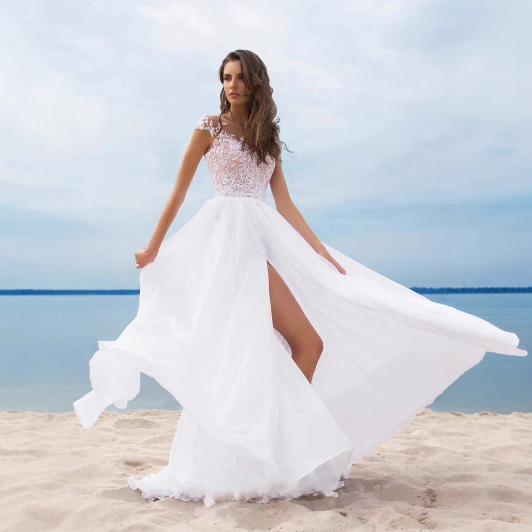 Damen Hochzeitskleid mit elegantem Spitzenoberteil und schwingendem Rock Echoarchiv