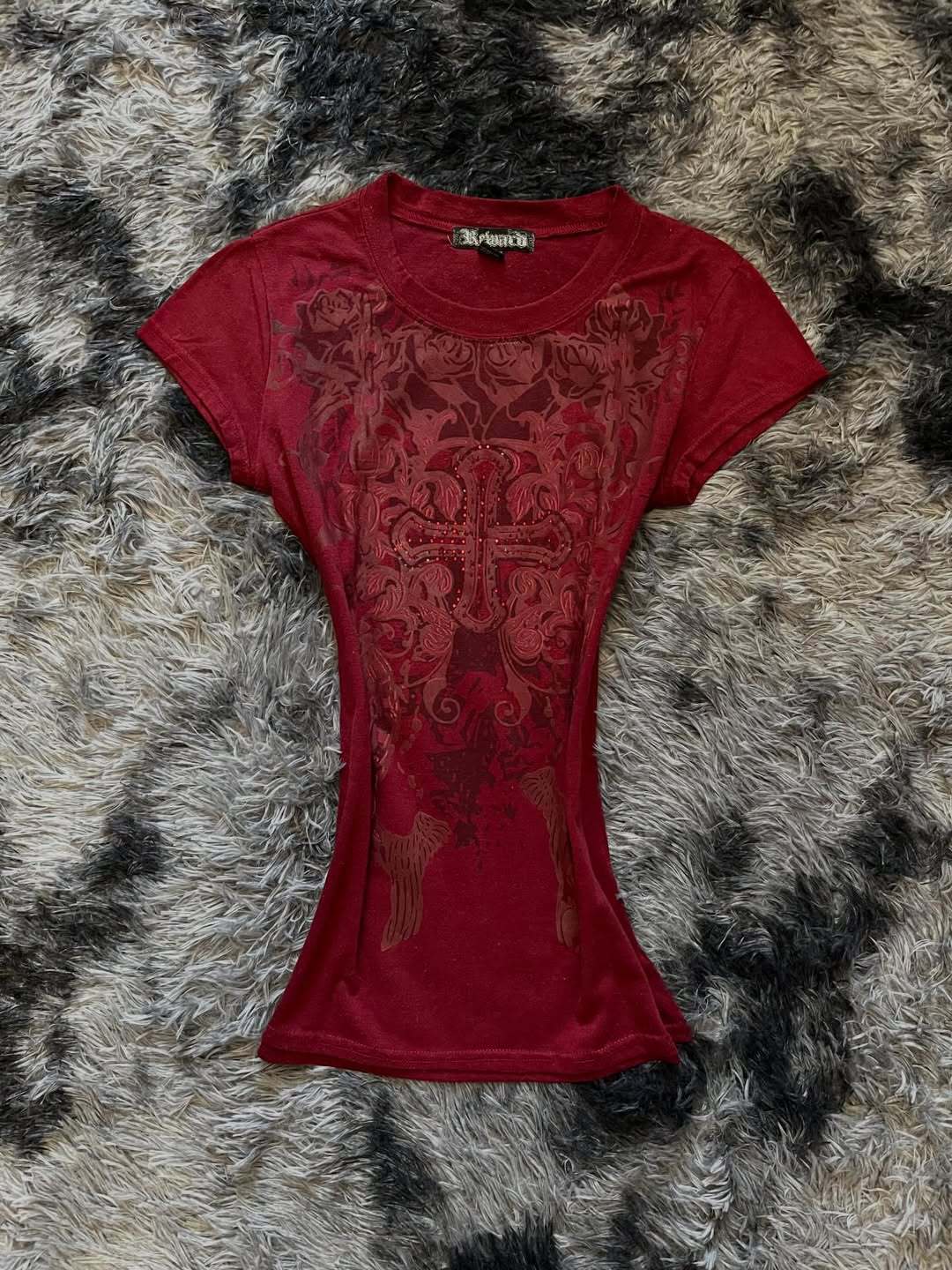 Damen T-Shirt mit aufwendig gestaltetem floralem Druck und Glitzerakzenten Echo Archiv