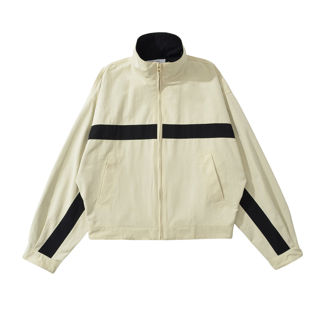Damen Oversize Trackjacke mit Stehkragen, durchgehendem Reißverschluss und Kontraststreifen Echoarchiv