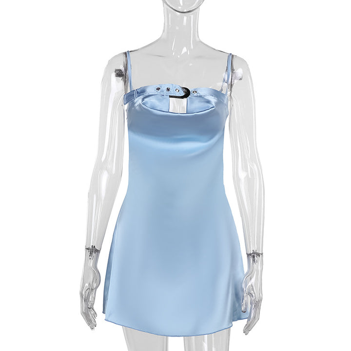 Damen elegantes Satin-Kleid mit verstellbaren Trägern und exklusivem Ausschnitt Echo Archiv