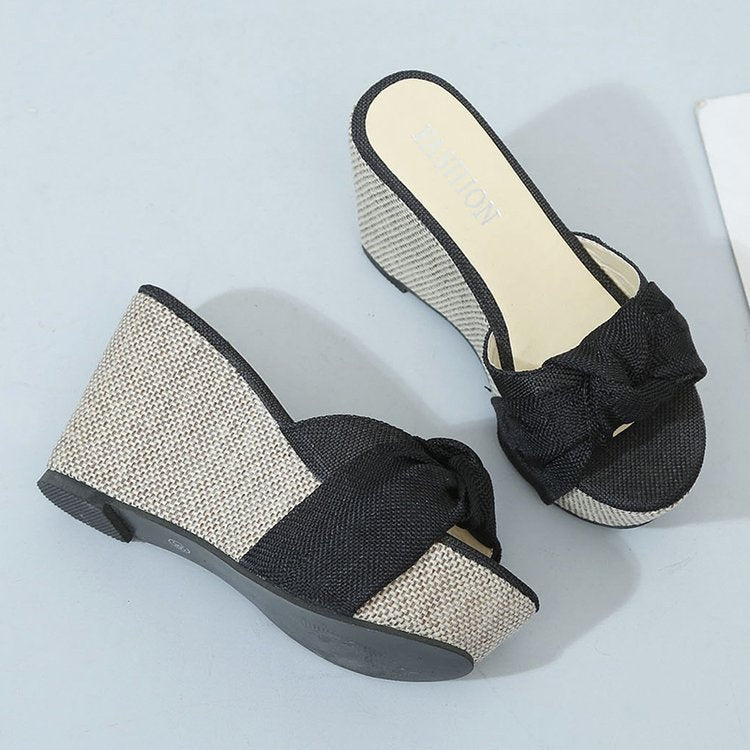 Damen nan Keil-Pantolette mit hohem Bast-Plateau und gedrehtem Textilriemen Echo Archiv