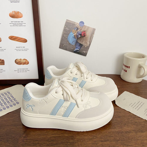 Damen Plattform-Sneaker mit verspielten Design-Details und bequemer Dämpfung Echo Archiv