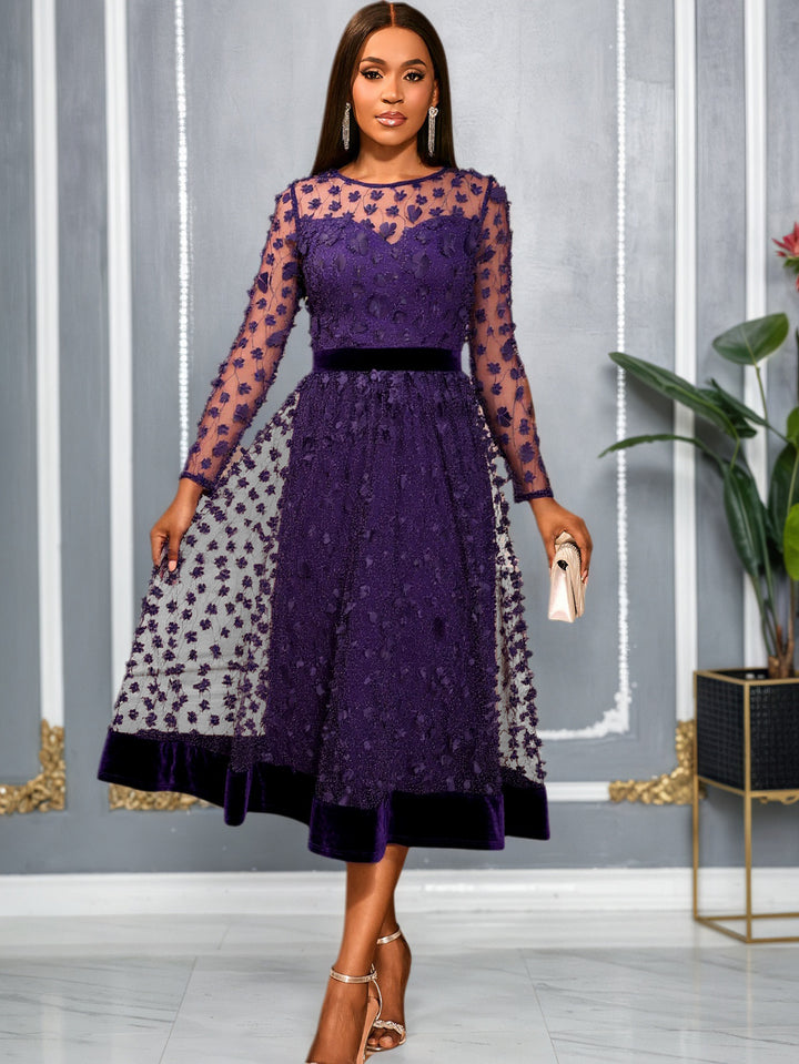Damen elegantes A-Linien Abendkleid mit floralen Spitzenapplikationen Echo Archiv