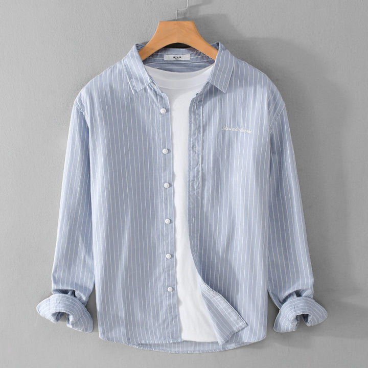Herren Nadelstreifen-Lagenhemd im Overshirt-Stil mit dezenter Bruststickerei Echoarchiv
