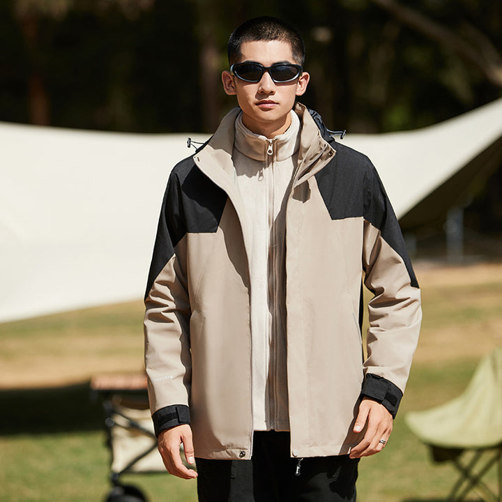 Damen Wasserfeste Outdoorjacke mit Kapuze und markantem Bergprint Echoarchiv