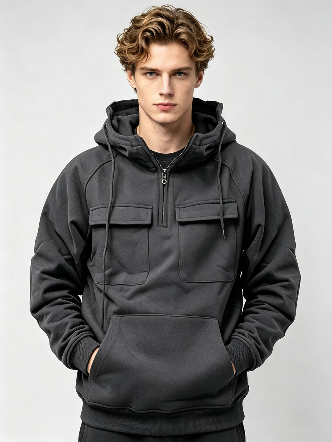 Herren Sportlicher Kapuzenpullover mit Funktionalen Taschen – Cavarno