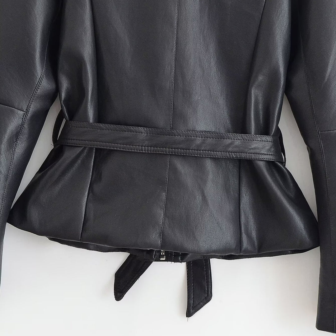 Damen Taillierte Lederoptik-Jacke mit Bindegürtel und Ballonärmeln Echoarchiv