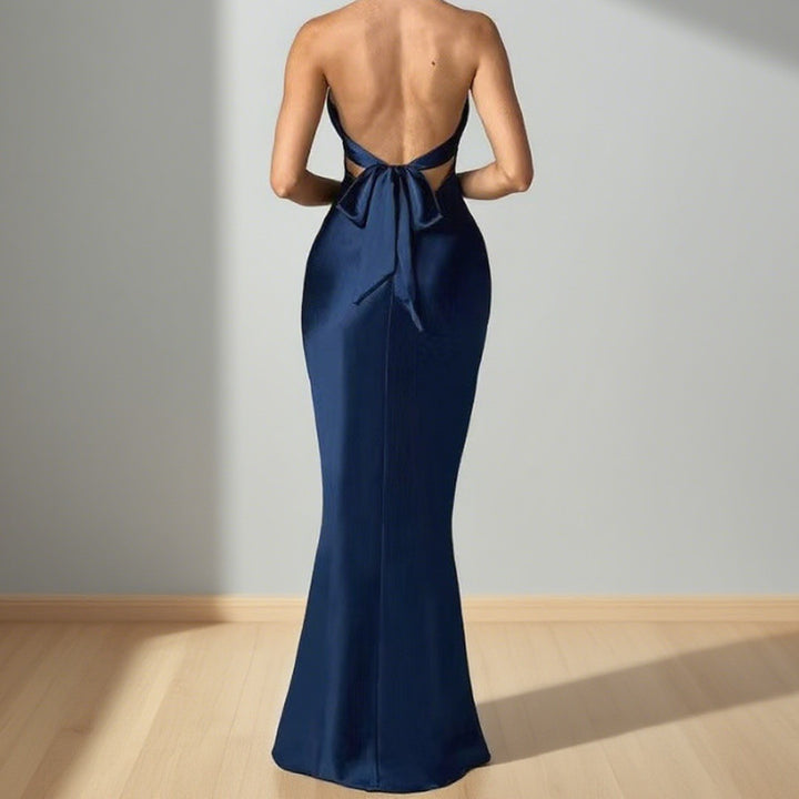 Damen Elegantes Abendkleid mit schulterfreiem Halterneck-Design und figurformendem Schnitt Echo Archiv