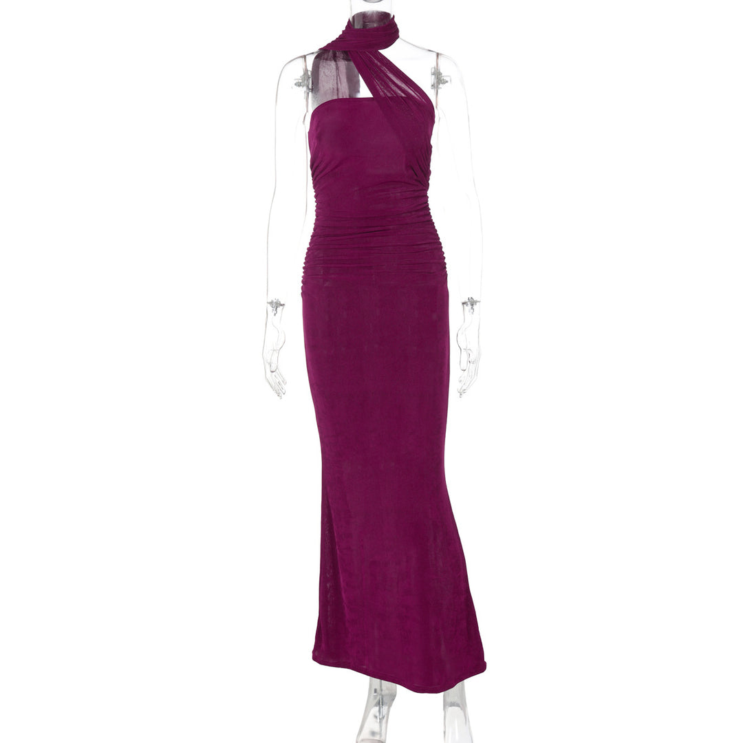 Damen Elegantes Abendkleid mit schulterfreiem Halterdesign und figurschmeichelnder Drapierung Echo Archiv