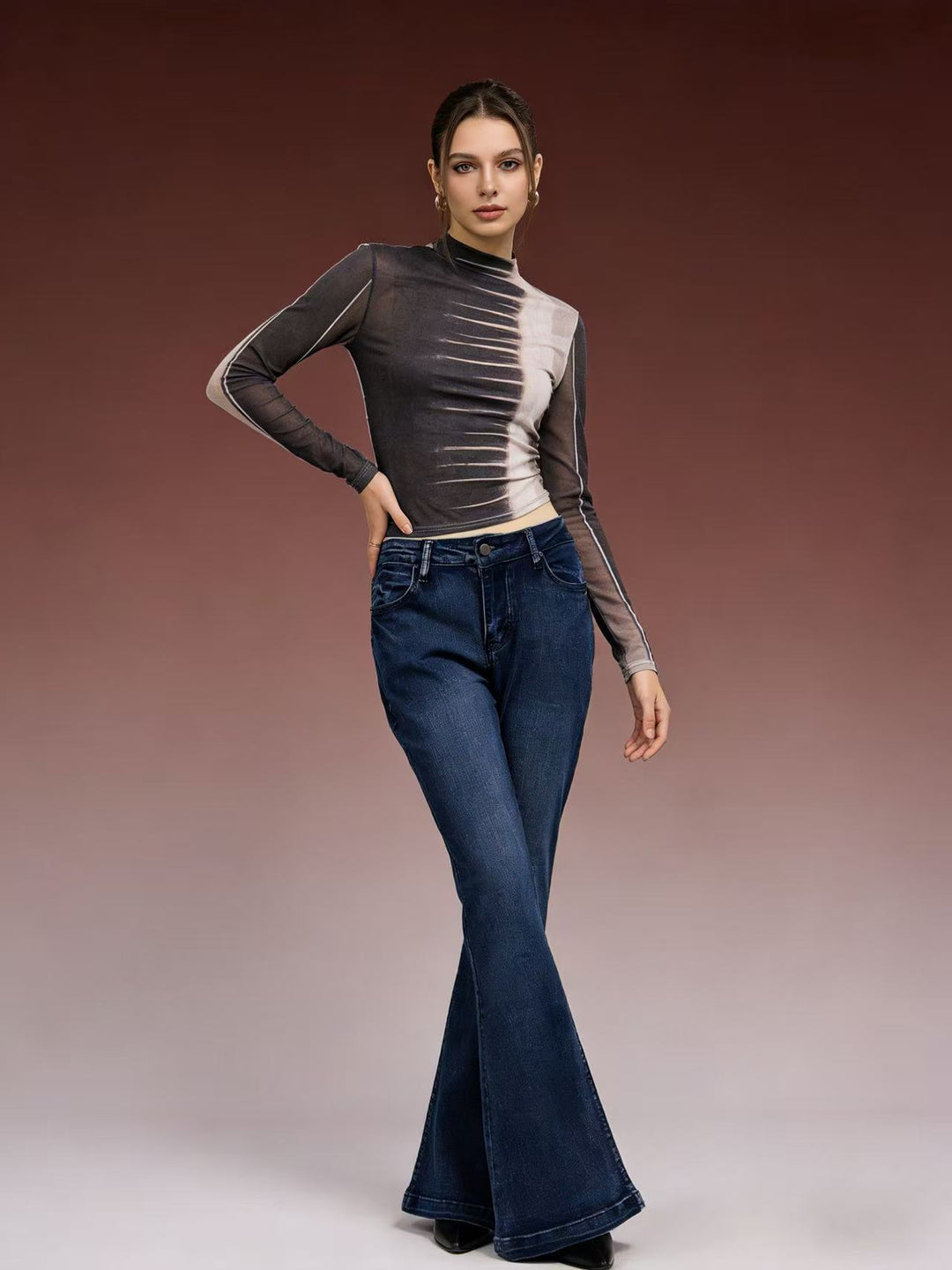 Damen elegantes cropped Oberteil mit Puffärmeln und Vintage-Stickerei Echo Archiv