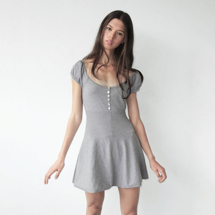 Damen Freizeitkleid mit Puffärmeln und Knopfleiste Echo Archiv
