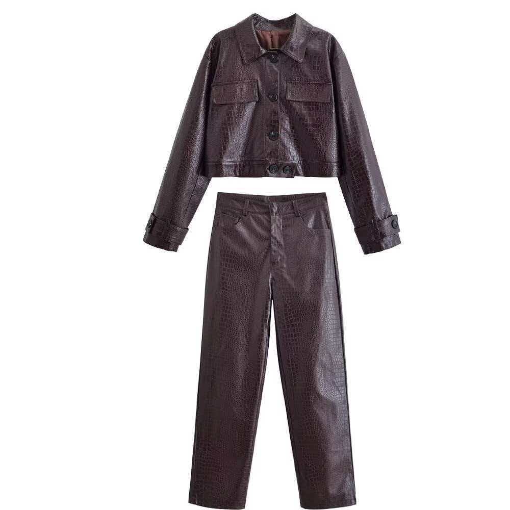 Damen nan gerade geschnittene Kunstlederhose mit Krokoprägung und hoher Taille Echo Archiv