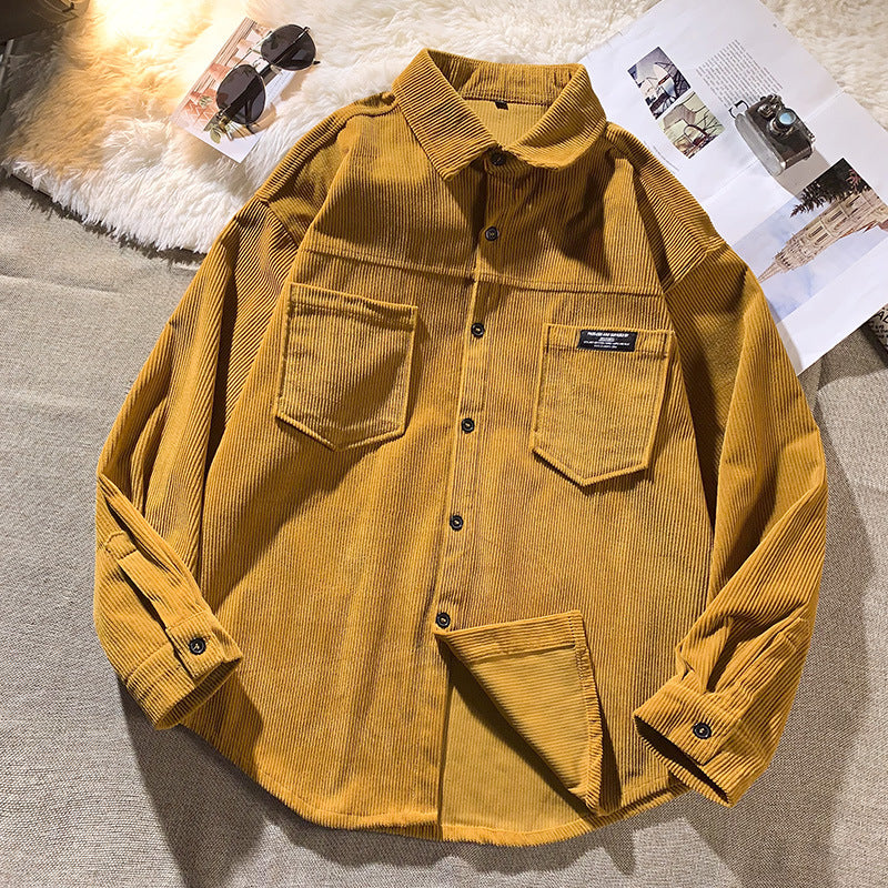 Herren Kordjacke mit modischem Schnitt und praktischen Brusttaschen Echoarchiv