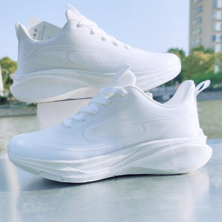 Damen Hohe Leistungs-Sport-Sneaker mit Atmungsaktivem Obermaterial und Dämpfungstechnologie Echo Archiv