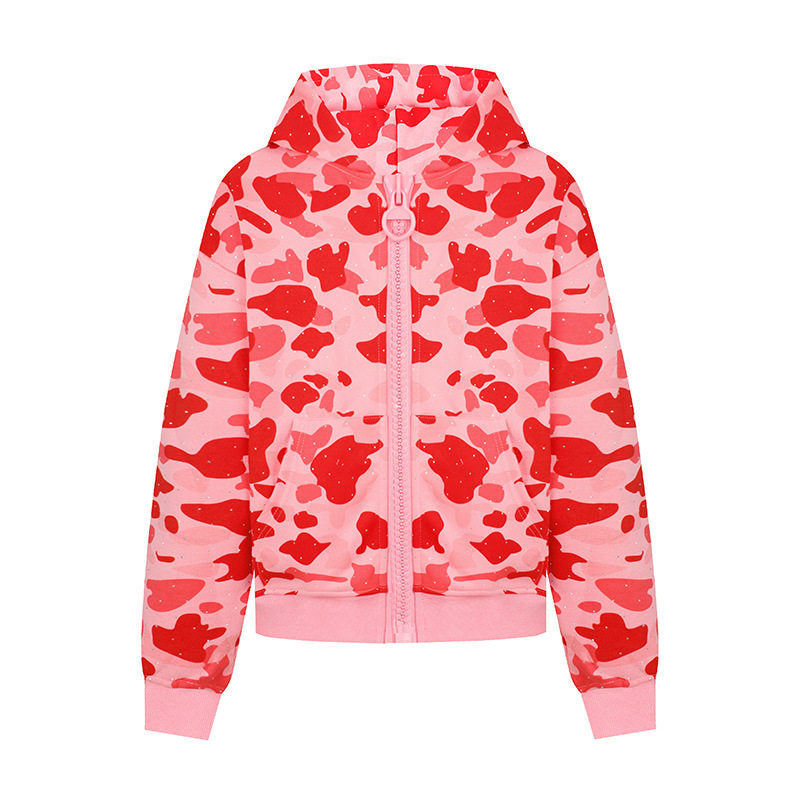 Damen Kapuzenjacke im Camouflage‑Print mit durchgehendem Reißverschluss, Kängurutasche und Rippbündchen Echoarchiv