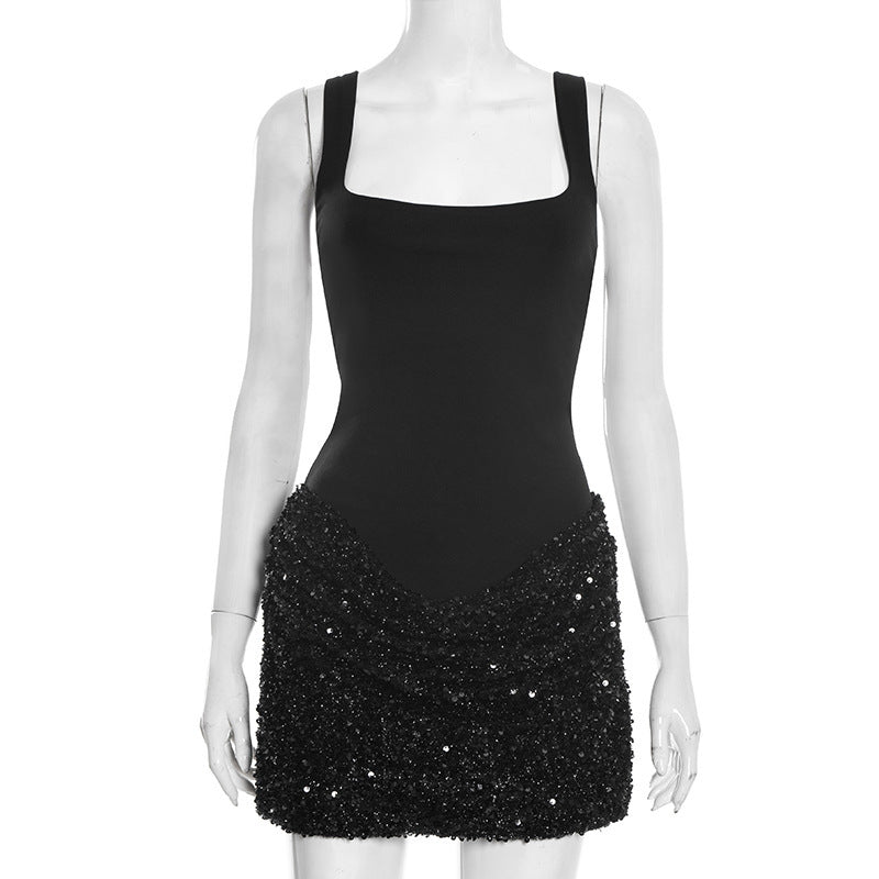 Damen elegantes Paillettenkleid mit tiefem V-Ausschnitt und figurschmeichelndem Design Echo Archiv