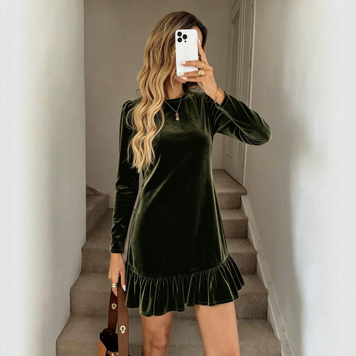 Damen Samt-Minikleid mit langen Ärmeln gerafftem Volantsaum und Puffschultern – Élara