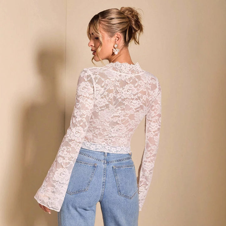 Damen nan transparente Spitzenbluse mit V-Ausschnitt, tailliert und Trompetenärmeln Echo Archiv
