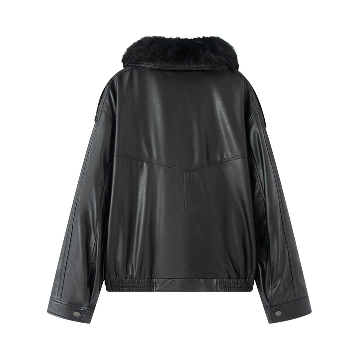 Damen taillierter Kunstleder-Blouson mit voluminösem Kunstfellkragen und aufgesetzten Pattentaschen – Célinea