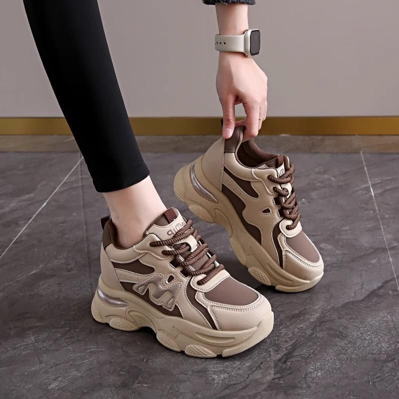 Damen Chunky Sneakers mit optimaler Dämpfung und sportlicher Oberflächenstruktur Echo Archiv