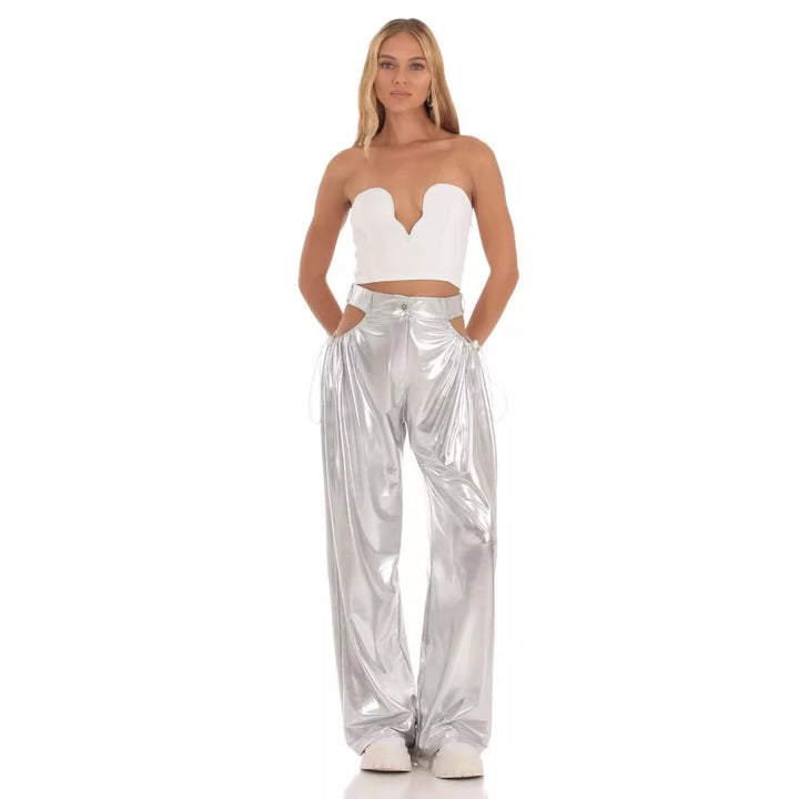 Damen High-Waist Baggy-Hose mit Cut-Out-Details und glänzendem Finish Echo Archiv