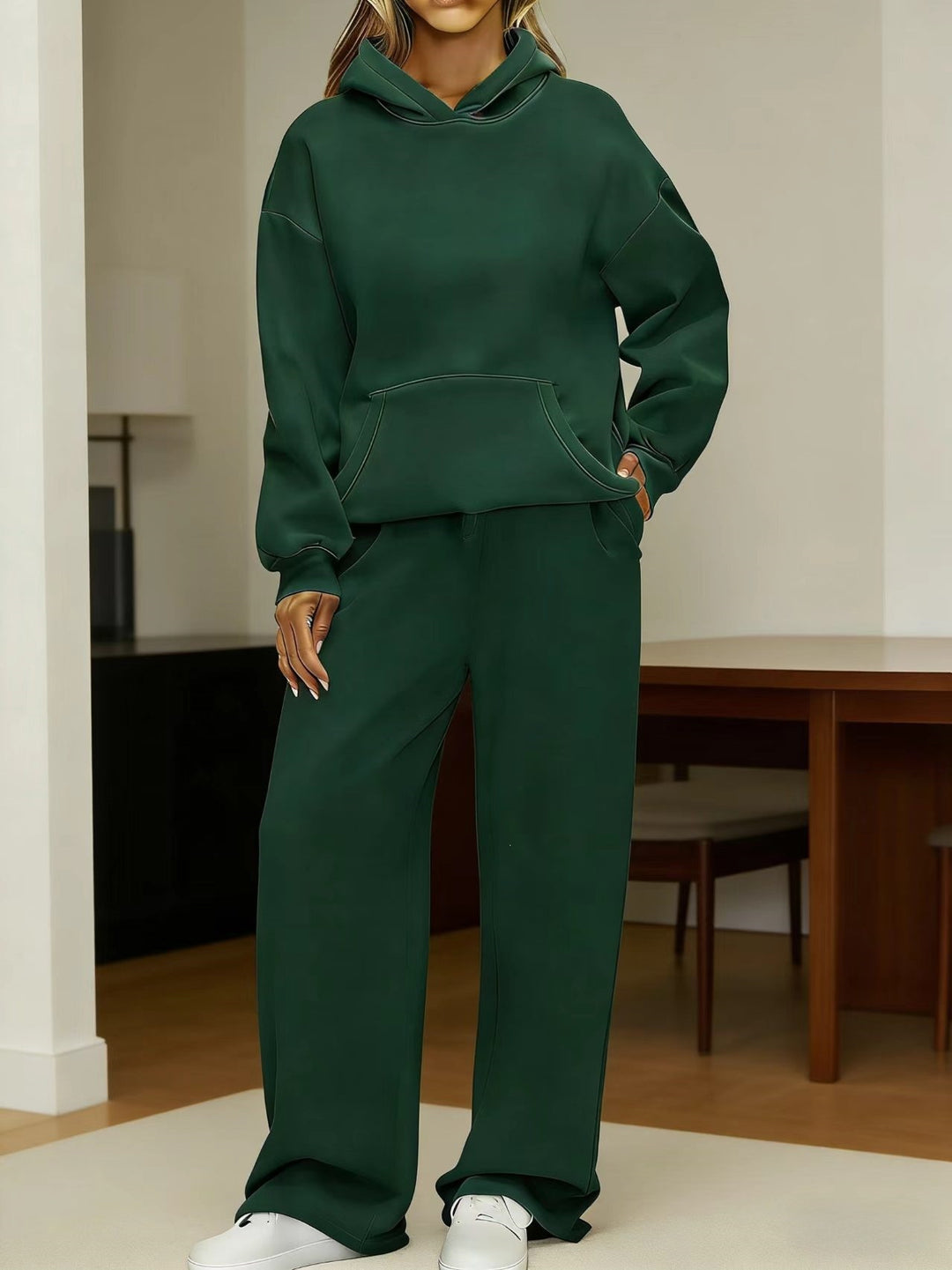 Damen nan kuscheliges Oversize Hoodie und weite Jogginghose Set Echo Archiv