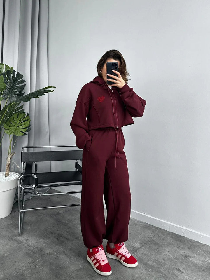 Damen Gekürztes Kapuzen‑Zip‑Set mit Herz‑Stickerei und weiter High‑Waist Jogginghose – Avérine