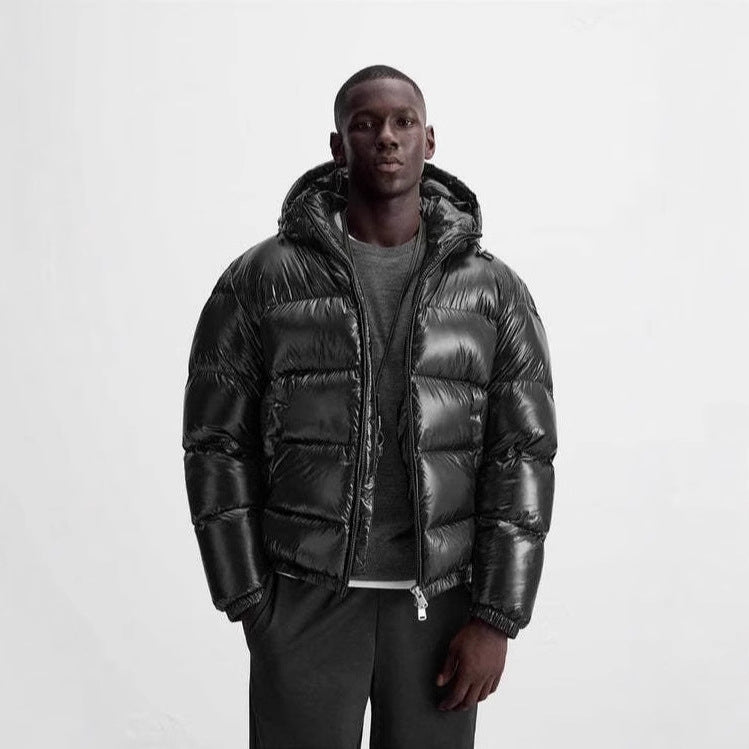 Damen nan glänzende Steppjacke mit Kapuze wattierter Thermofüllung und geradem Komfortschnitt Echo Archiv