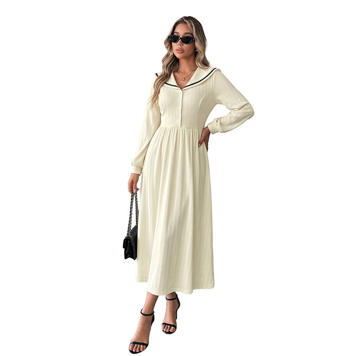 Damen Midikleid mit Matrosenkragen, geraffter Taille und Knopfleiste – Élara