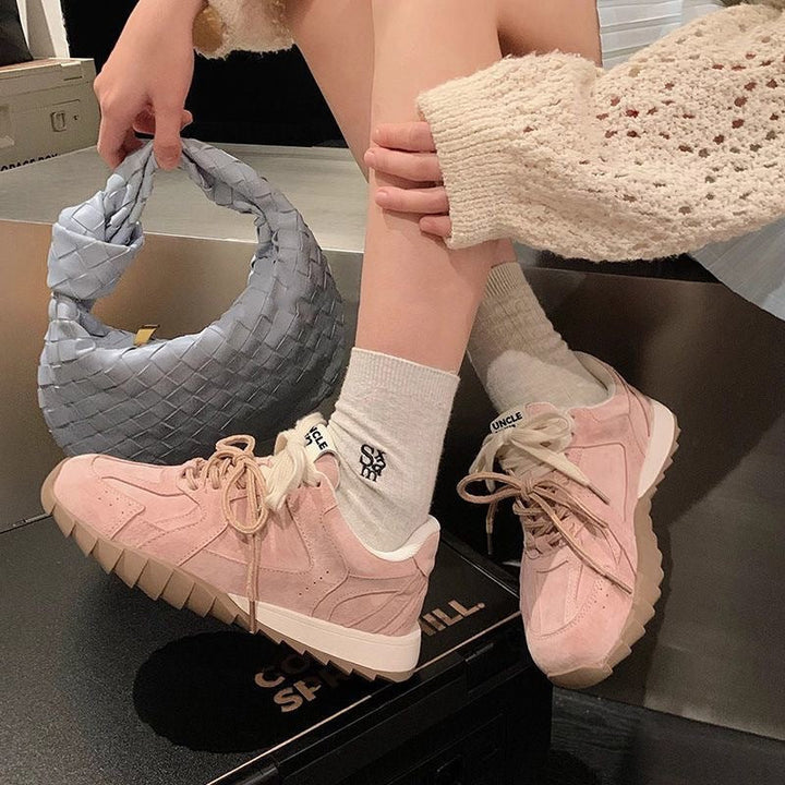 Damen Sneakers im modernen Design mit dämpfender Sohle Echo Archiv