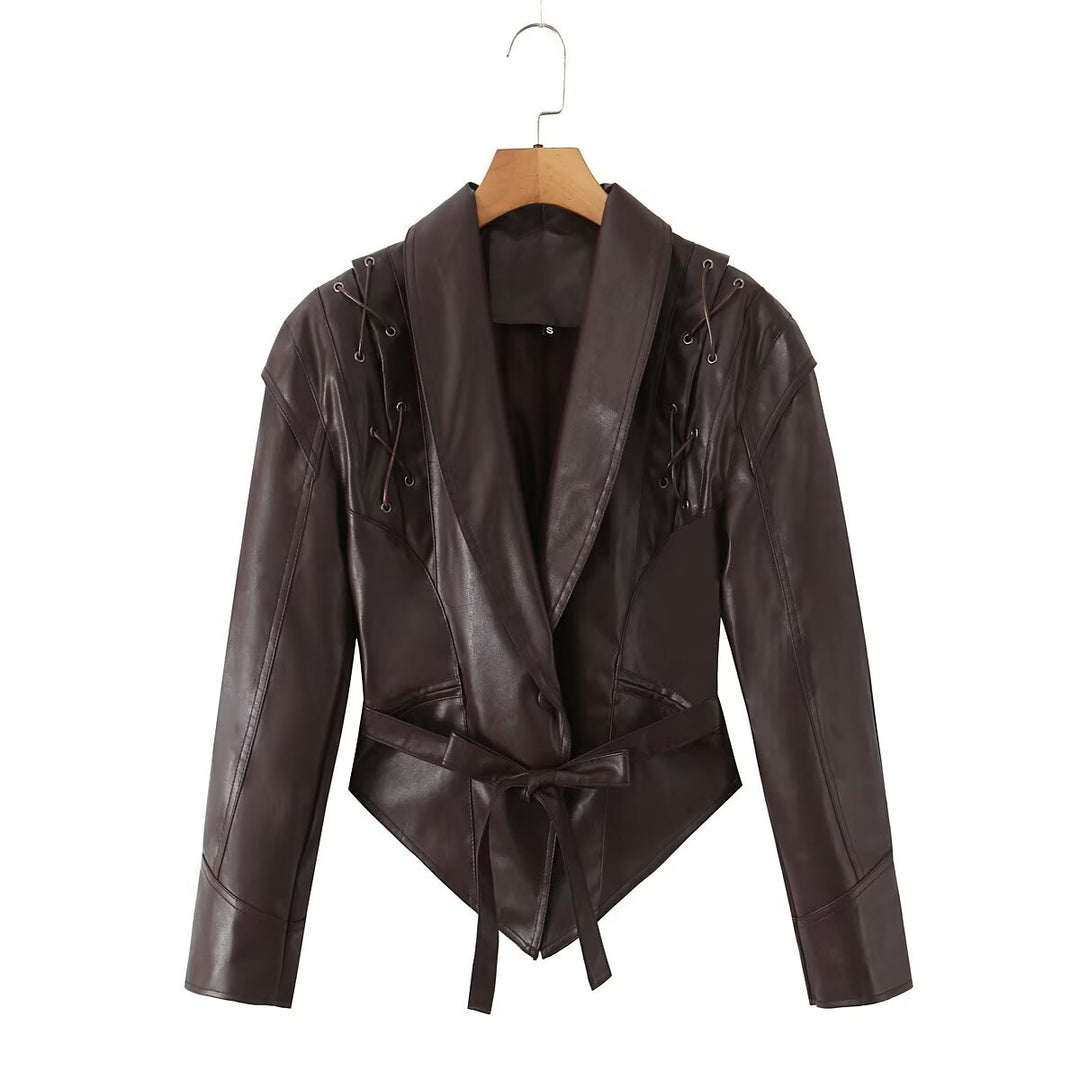 Damen taillierter Kunstlederblazer mit Schnürdetails an den Schultern und Bindegürtel Echo Archiv