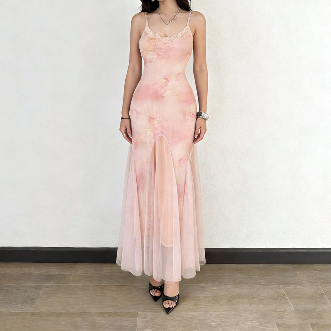 Damen elegantes Maxikleid aus transparenter Spitze und floralem Design Echo Archiv