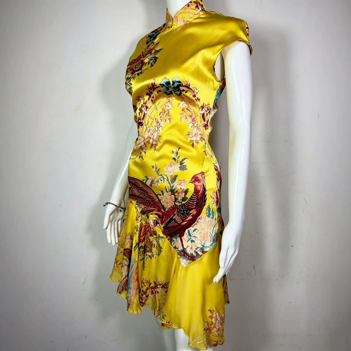 Damen Chiffonkleid mit floralen Bestickungen und asymmetrischem Saum Echo Archiv