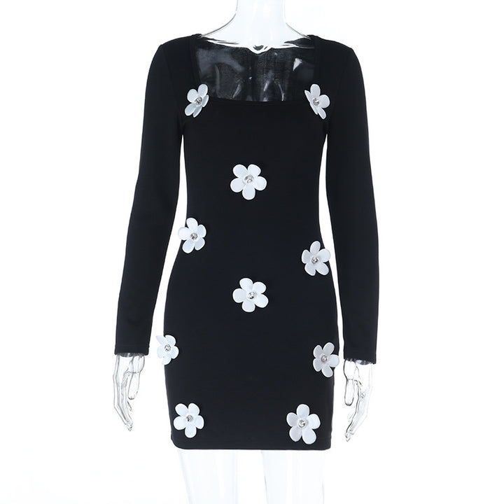 Damen Enganliegendes Bodycon-Minikleid mit 3D‑Blütenapplikationen und Quadrat-Ausschnitt – Avérine