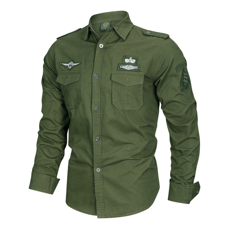 Herren nan tailliertes Baumwollhemd mit Schulterklappen, aufgesetzten Brusttaschen und markanten Patch-Details Echo Archiv