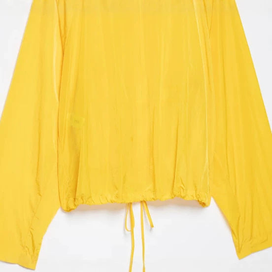 Damen Leichte Oversize‑Utilityjacke mit Tunnelzug‑Taillierung, Stehkragen und Ballonärmeln Echo Archiv